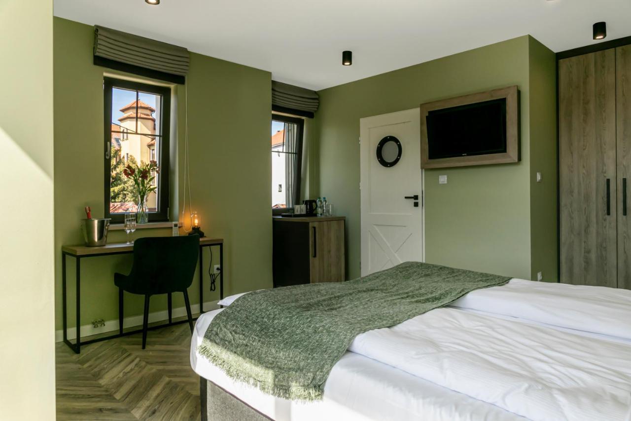 Kamienica Portowa Aparthotel Mikołajki Exteriör bild