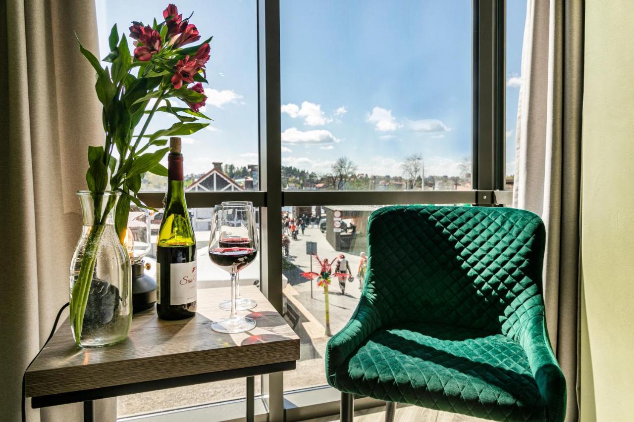 Kamienica Portowa Aparthotel Mikołajki Exteriör bild