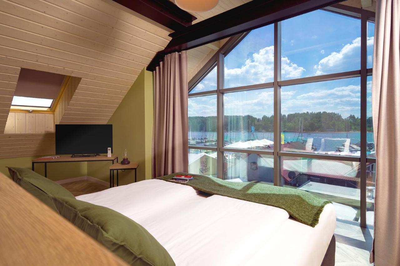 Kamienica Portowa Aparthotel Mikołajki Exteriör bild