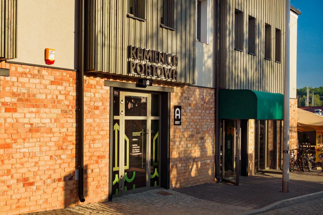 Kamienica Portowa Aparthotel Mikołajki Exteriör bild