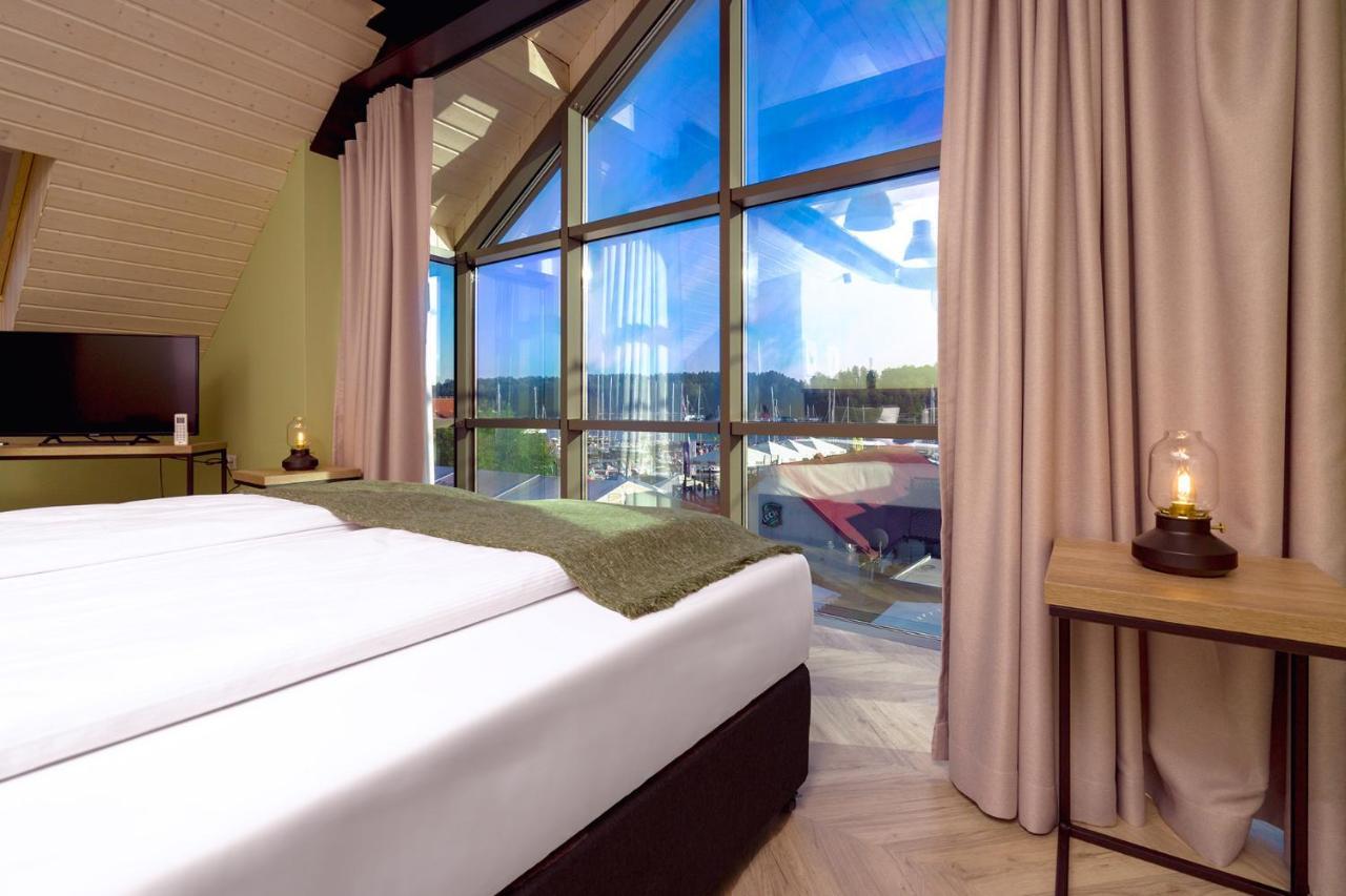 Kamienica Portowa Aparthotel Mikołajki Exteriör bild