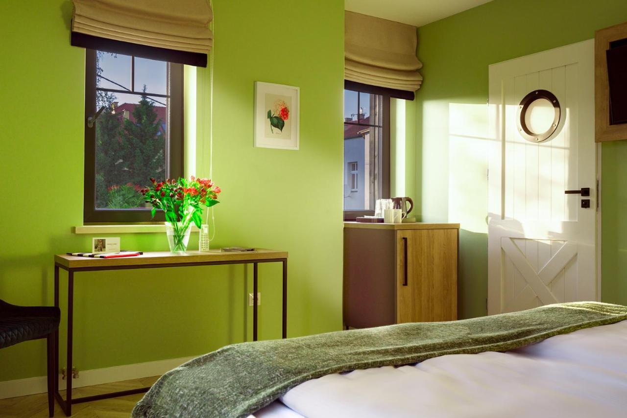 Kamienica Portowa Aparthotel Mikołajki Exteriör bild